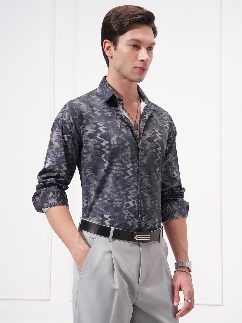Locomotive Men Navy Blue Printed Slim Fit Casual Shirt - Navy Blue - Image 6