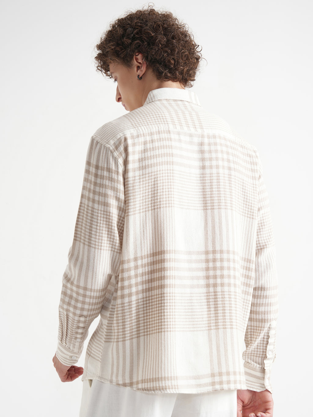 Locomotive Men Beige Checked Relaxed Fit Casual Shirt - Beige - Image 3