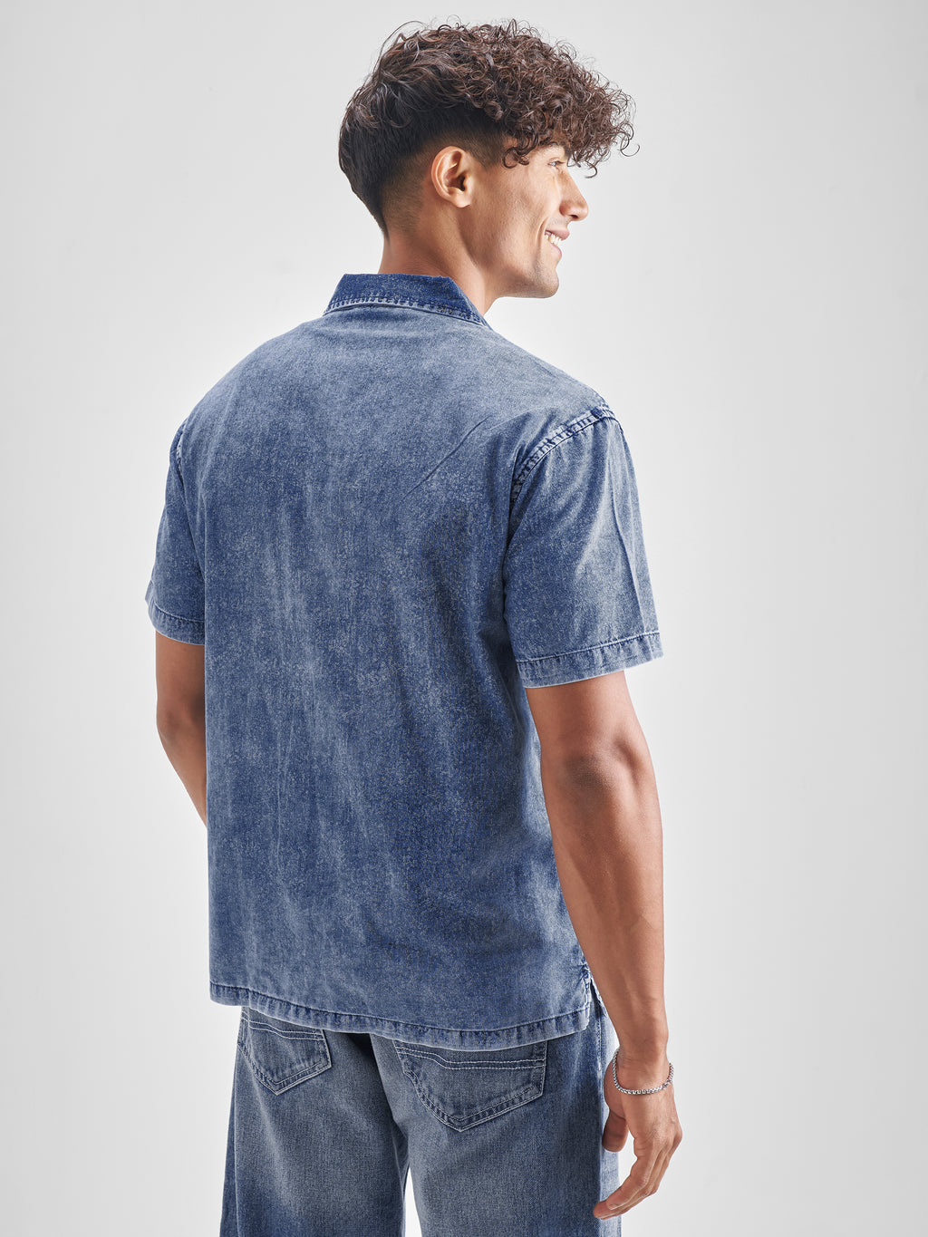 Locomotive Men Blue Self Design Relaxed Fit Casual Shirt - Blue - Image 3