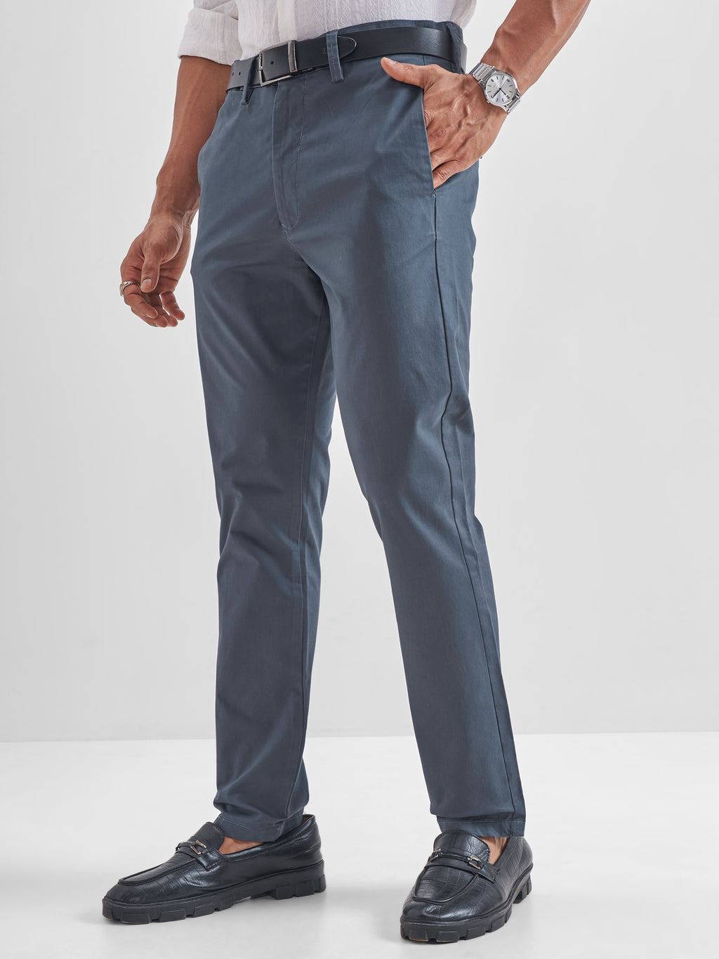 Locomotive Men Navy Blue Regular Fit Solid Chinos - Navy Blue - Image 4