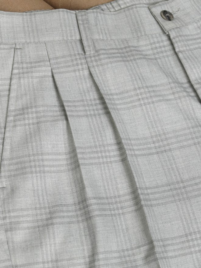 Locomotive Men Grey Regular Fit Checked Formal Trousers - Grey - Image 7