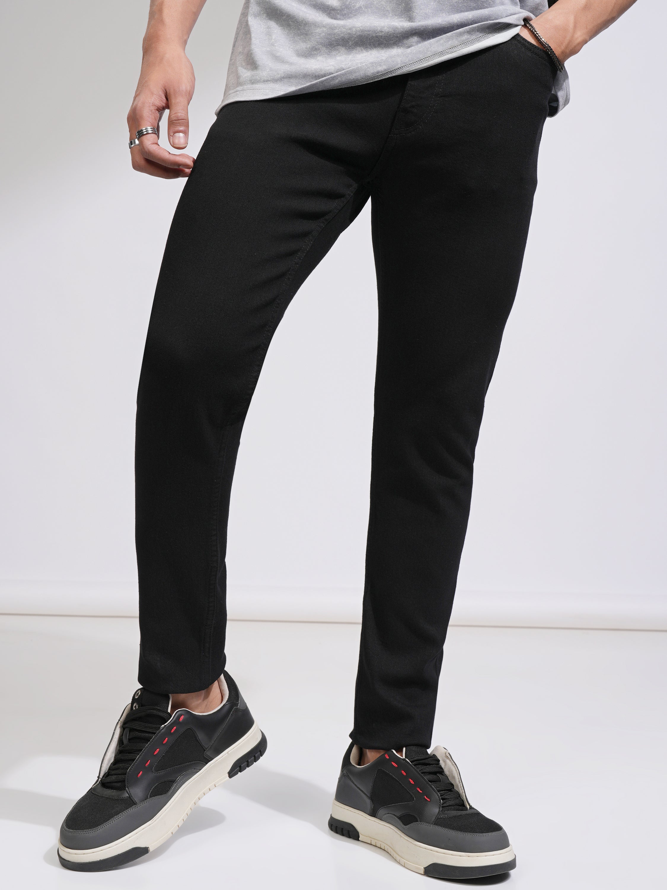 Highlander Men Black Skinny Fit Stretchable Jeans - Black - Image 1