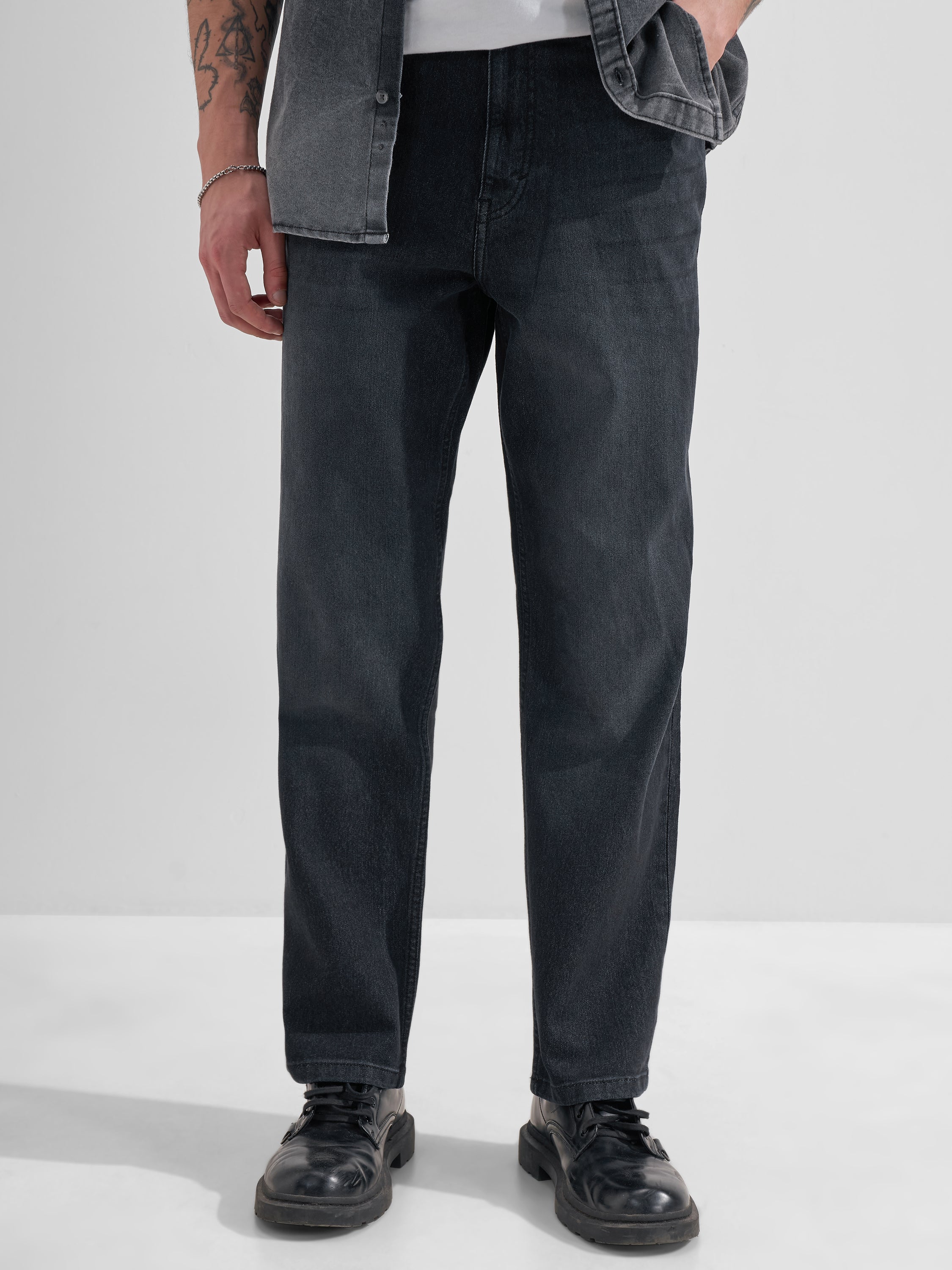 Highlander Men Black Relaxed Fit Stretchable Jeans