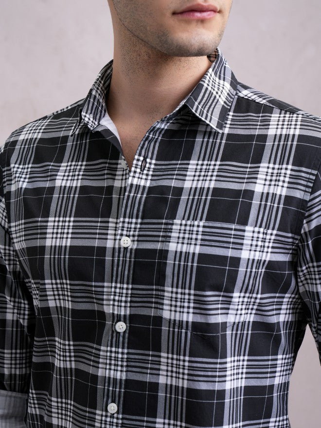 Highlander Men Black Checked Slim Fit Casual Shirt - Black - Image 5