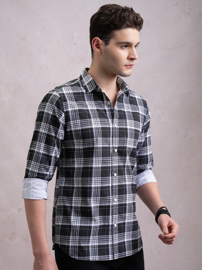 Highlander Men Black Checked Slim Fit Casual Shirt - Black - Image 6