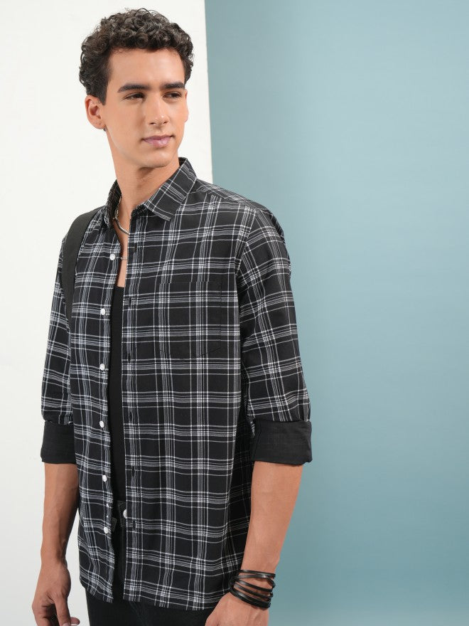 Highlander Men Black Tartan Checks Slim Fit Casual Shirt - Black - Image 4