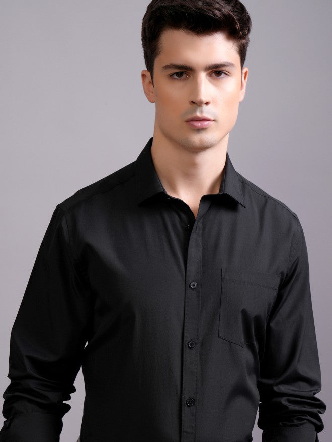 Highlander Men Black Solid Slim Fit Casual Shirt - Black - Image 1