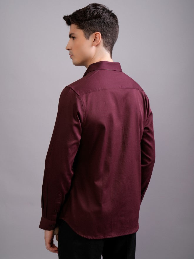 Highlander Men Burgundy Solid Slim Fit Casual Shirt - Burgundy - Image 3