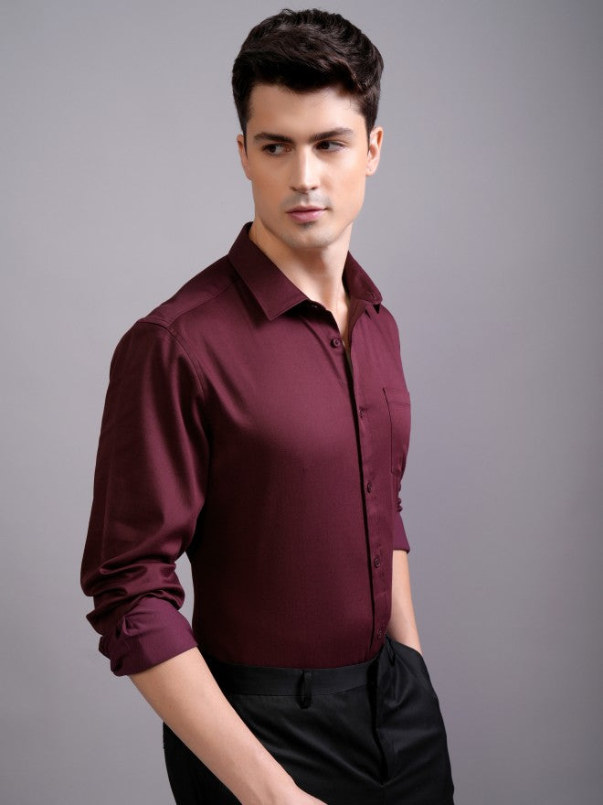 Highlander Men Burgundy Solid Slim Fit Casual Shirt - Burgundy - Image 6