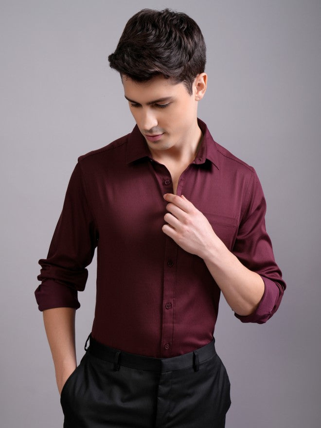 Highlander Men Burgundy Solid Slim Fit Casual Shirt - Burgundy - Image 7