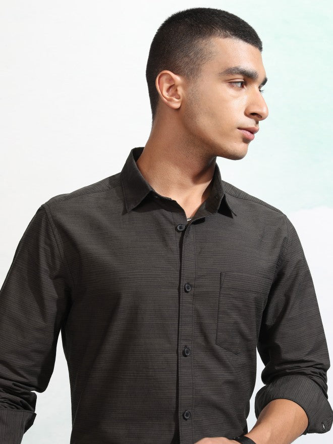 Highlander Men Grey Textured Slim Fit Casual Shirt - Grey - Image 1