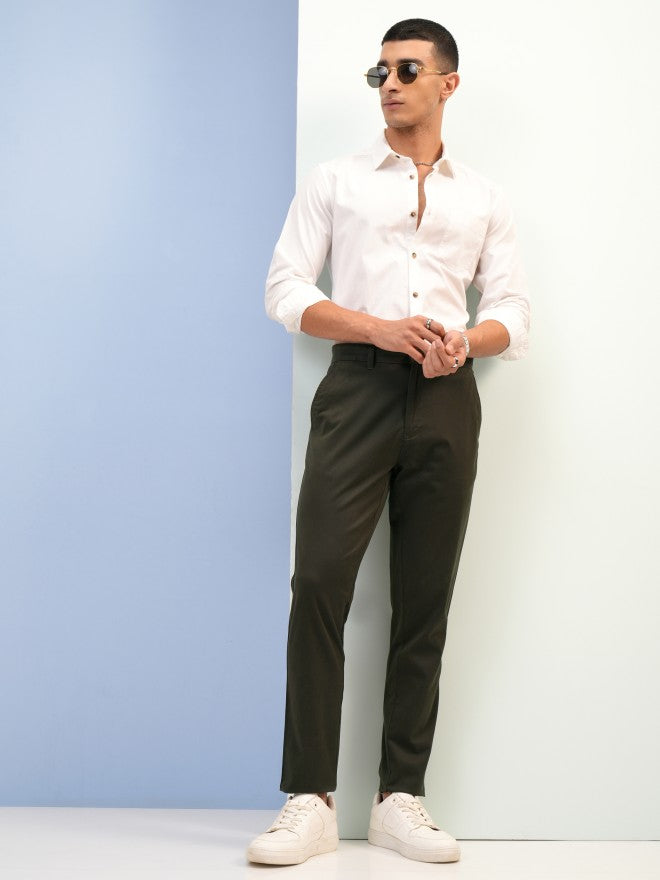 Highlander Men Green Tapered Fit Solid Chinos - Green - Image 2