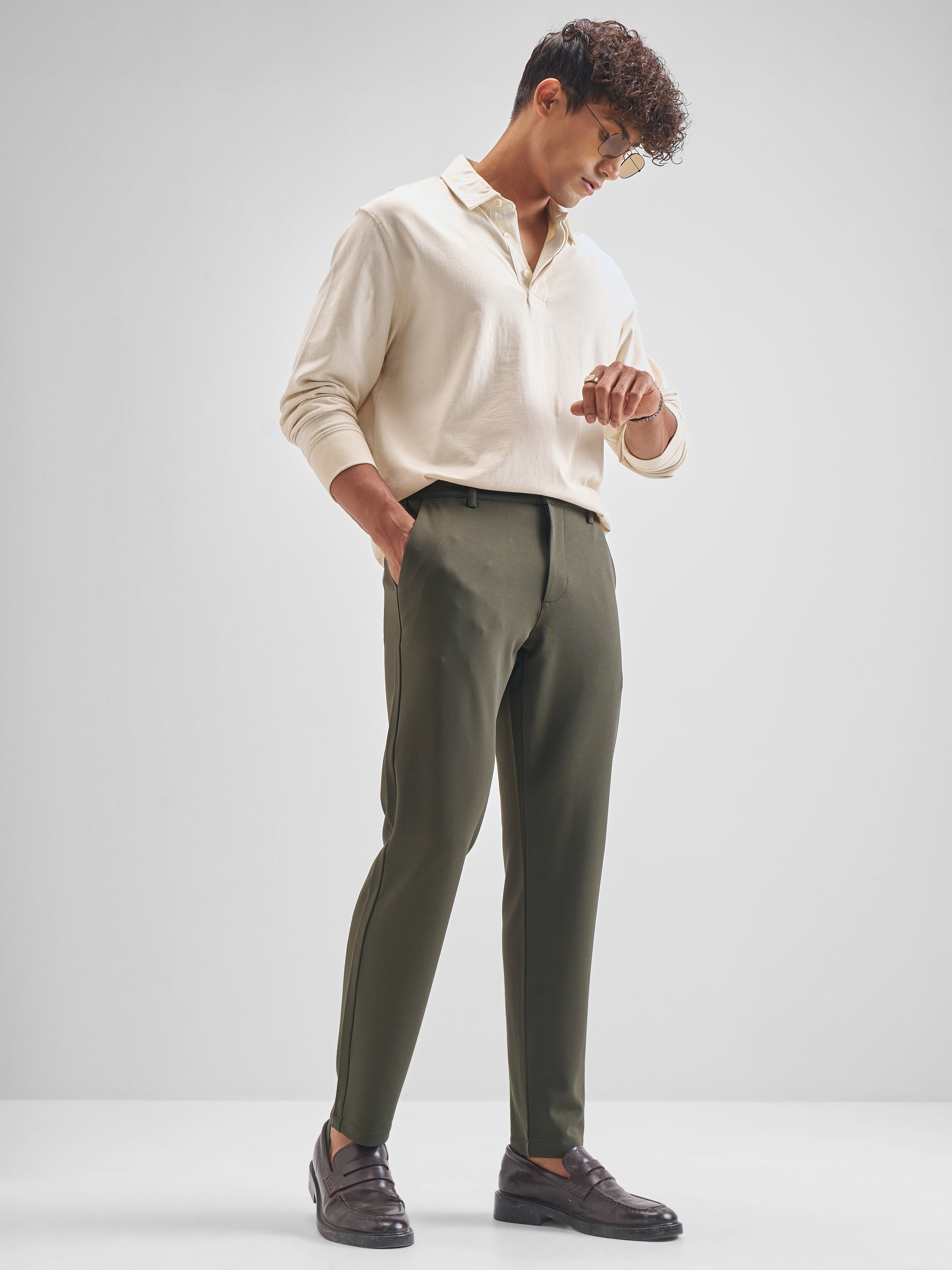 Purple By Highlander Men Green Tapered Fit Solid Chinos - Green - Image 2