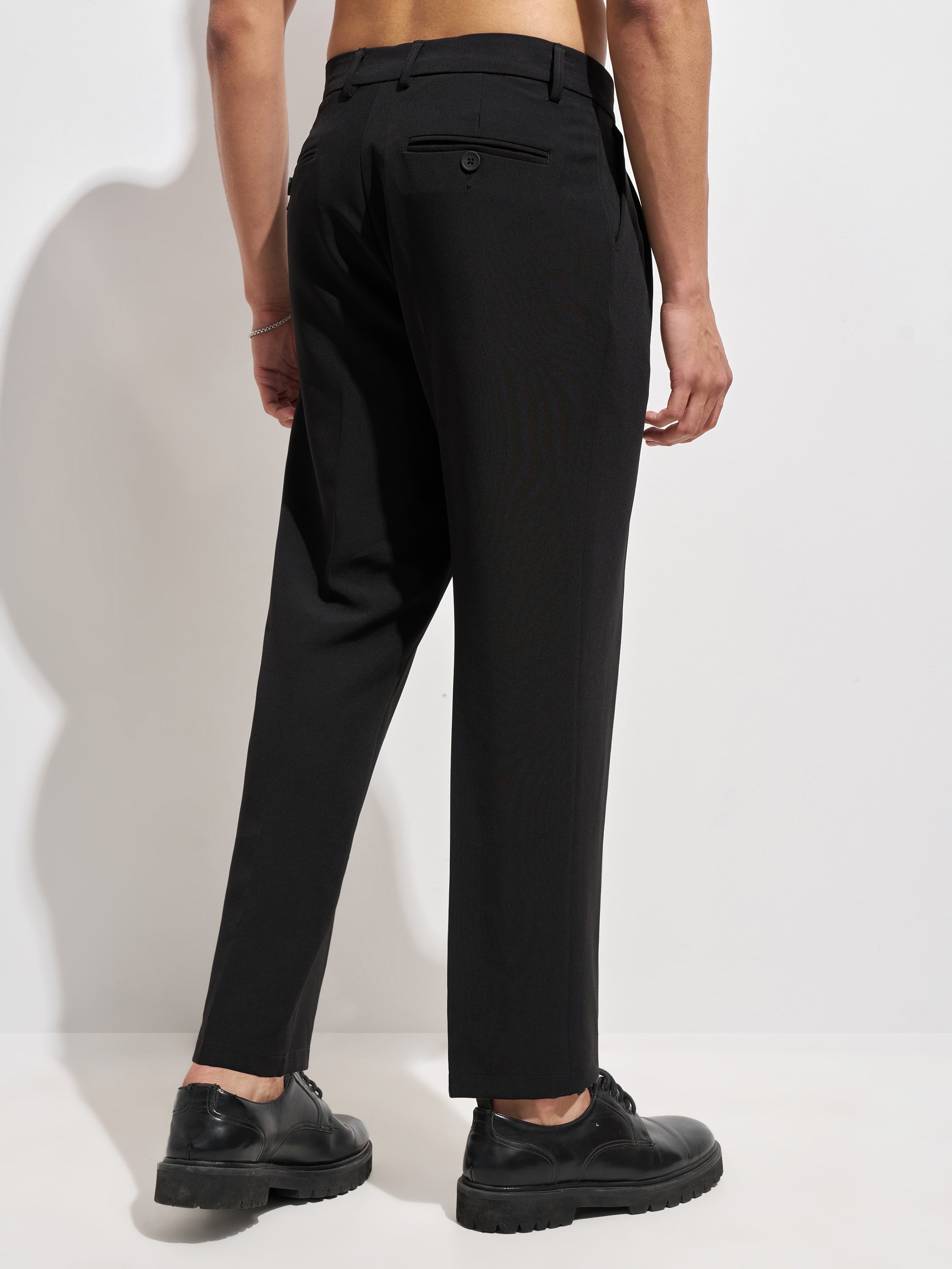 Purple By Highlander Men Black Tapered Fit Solid Korean Pant