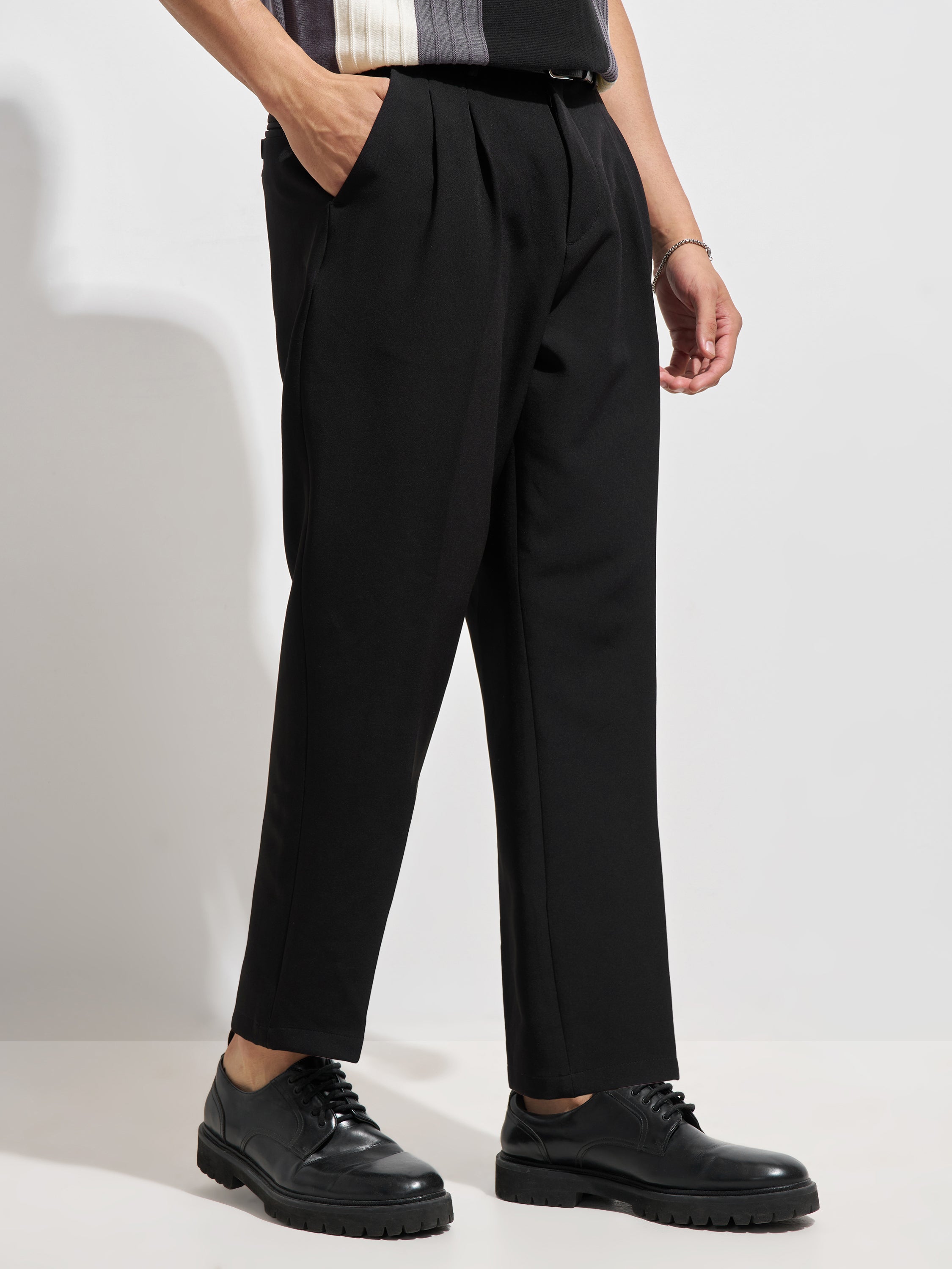 Purple By Highlander Men Black Tapered Fit Solid Korean Pant