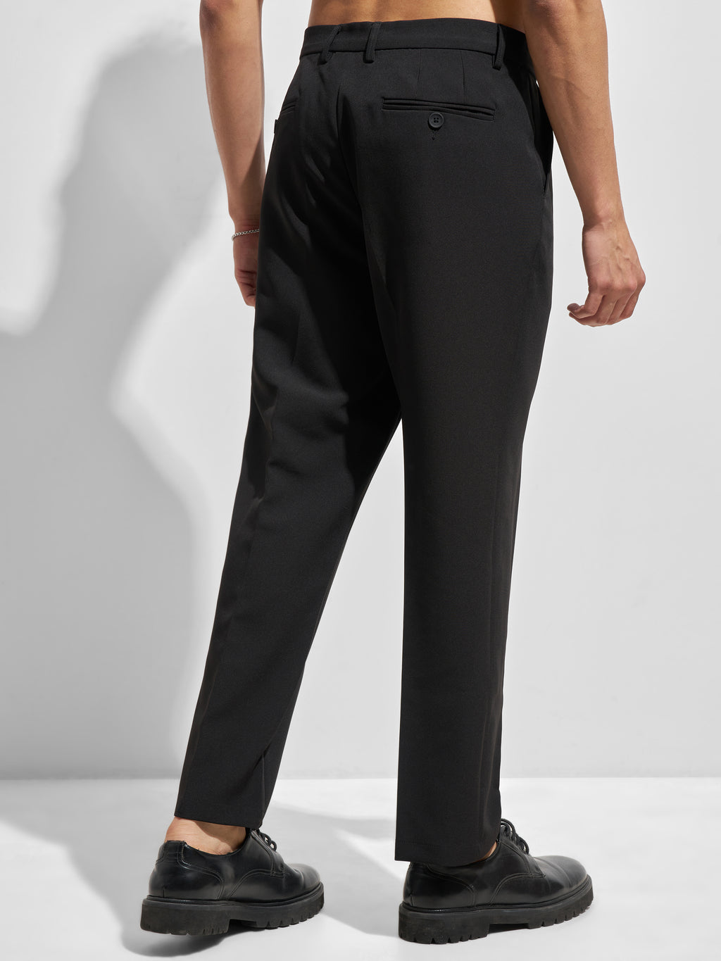Purple By Highlander Men Black Tapered Fit Solid Korean Pant