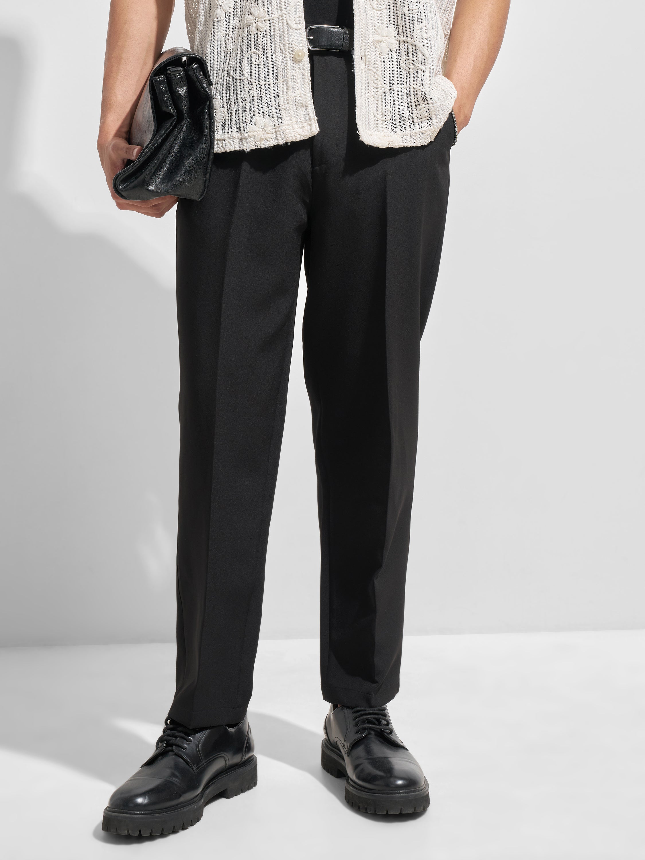 Purple By Highlander Men Black Tapered Fit Solid Korean Pant