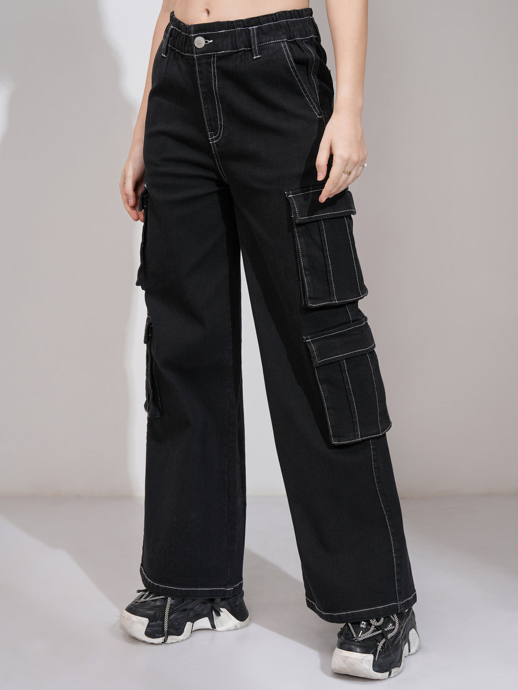 Tokyo Talkies Women Black Straight Fit Stretchable Jeans - Black - Image 4