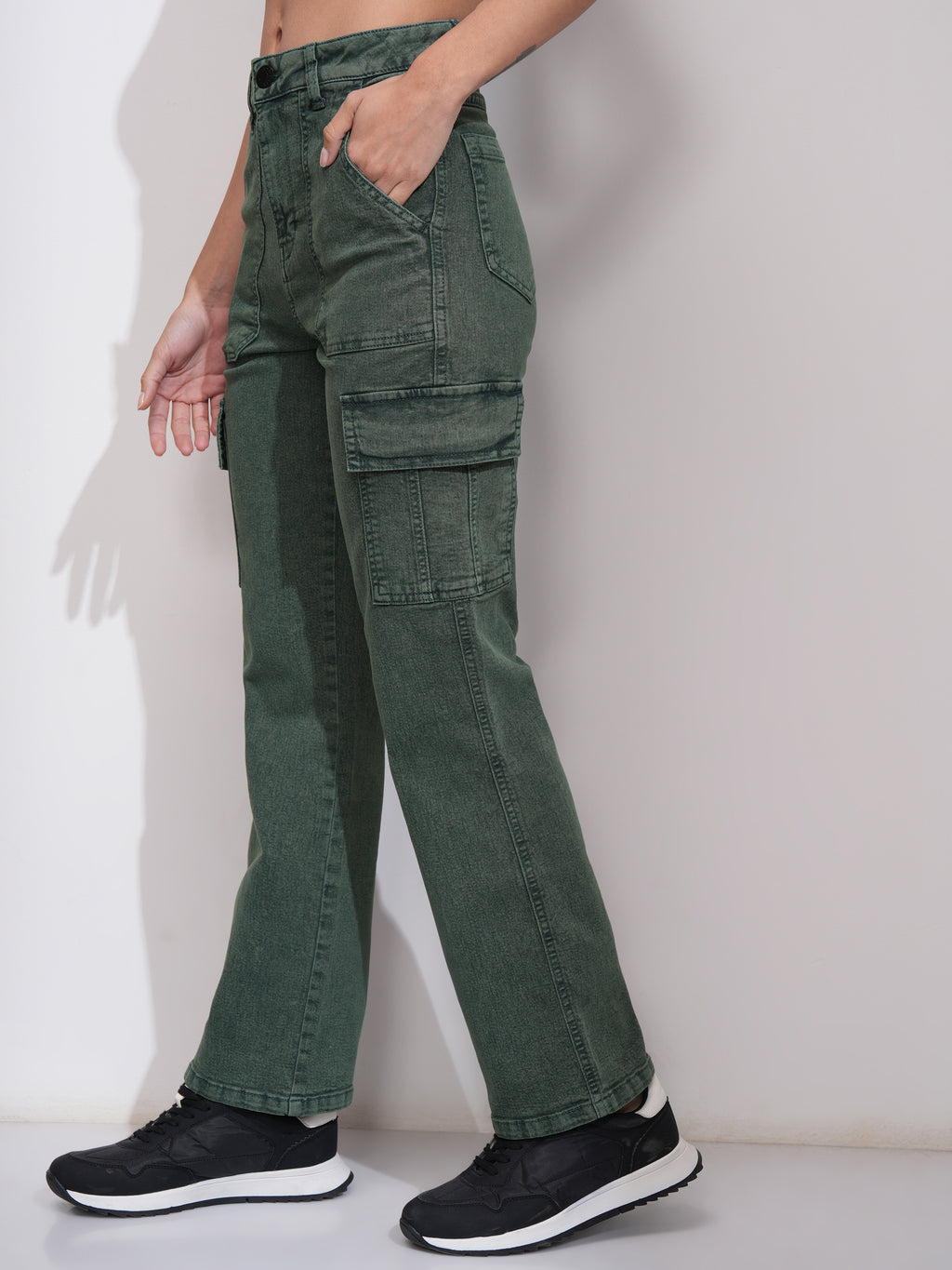 Tokyo Talkies Women Green Straight Fit Stretchable Jeans - Green - Image 4