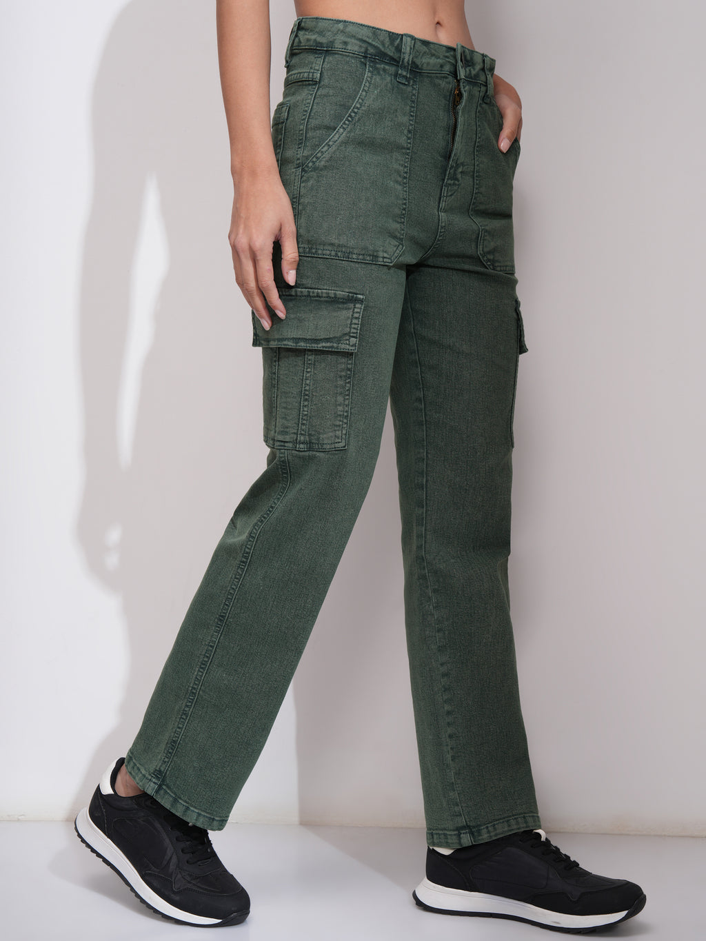 Tokyo Talkies Women Green Straight Fit Stretchable Jeans - Green - Image 6