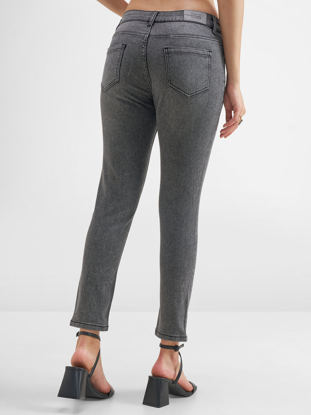 Purple By Tokyo Talkies WomenGrey Skinny Fit Stretchable Jeans - Grey - Image 3