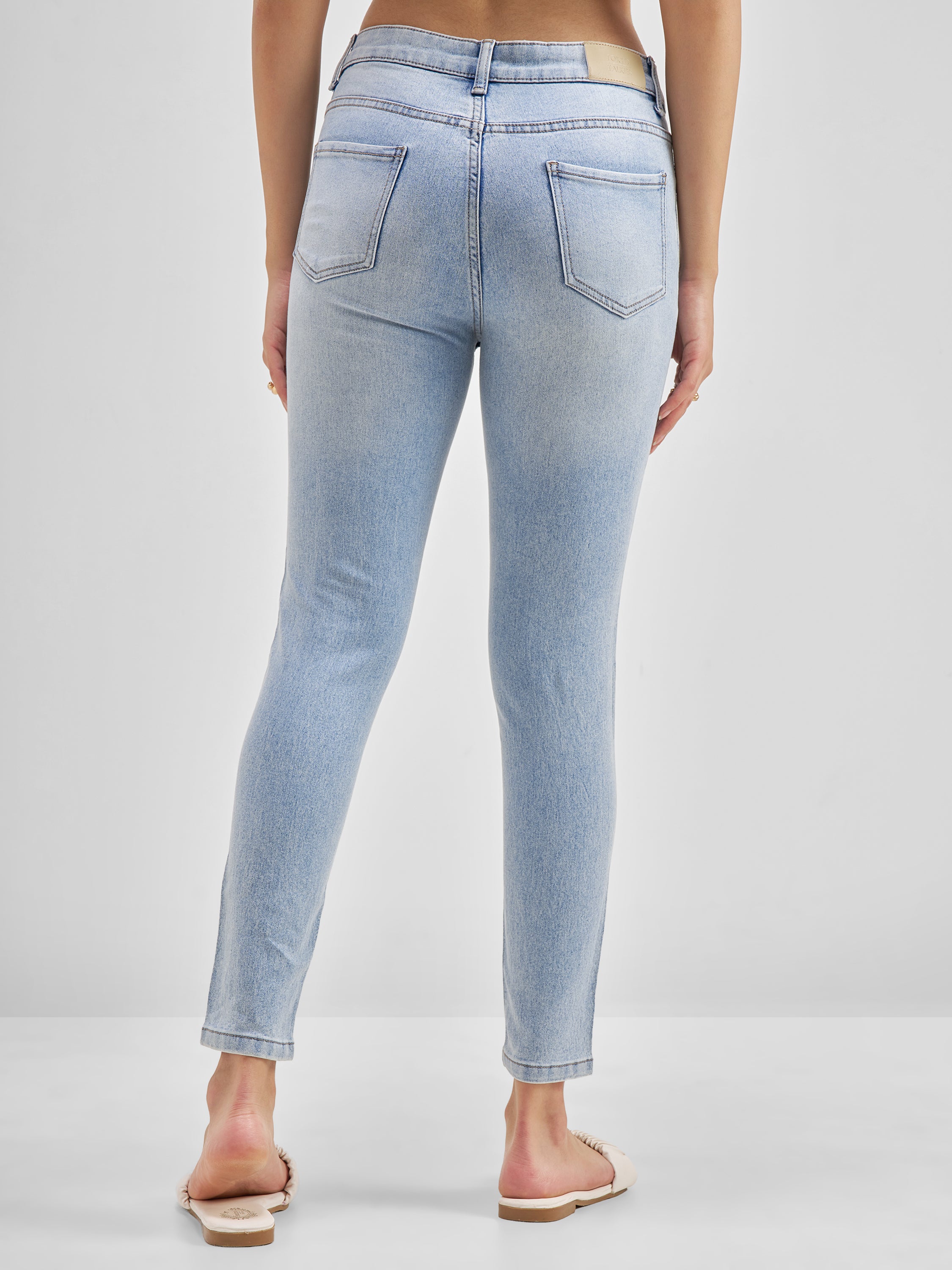 Basics By Tokyo Talkies Women Blue Slim Fit Jeans - Blue - Image 3