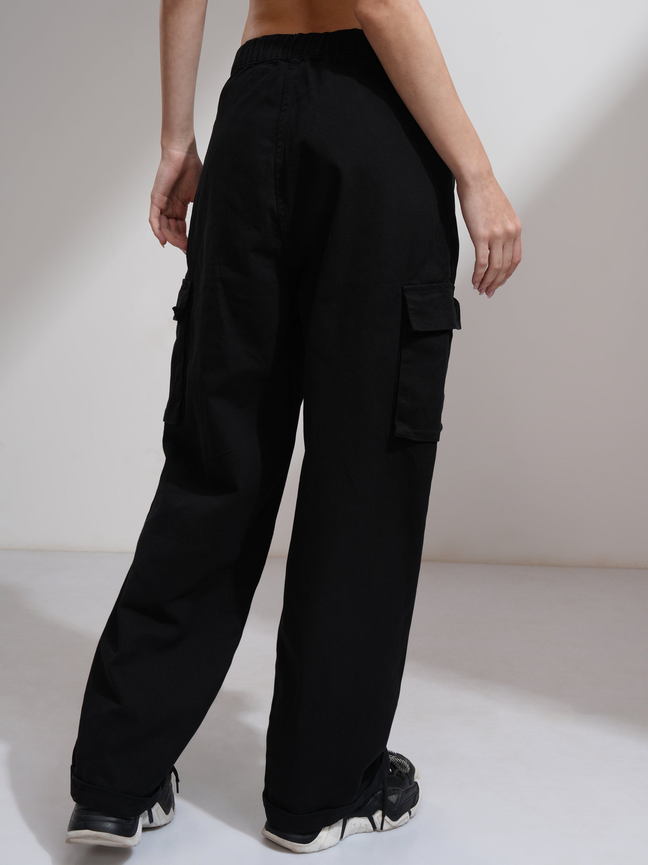 Tokyo Talkies Women Black Solid Straight Fit Casual Trouser - Black - Image 3
