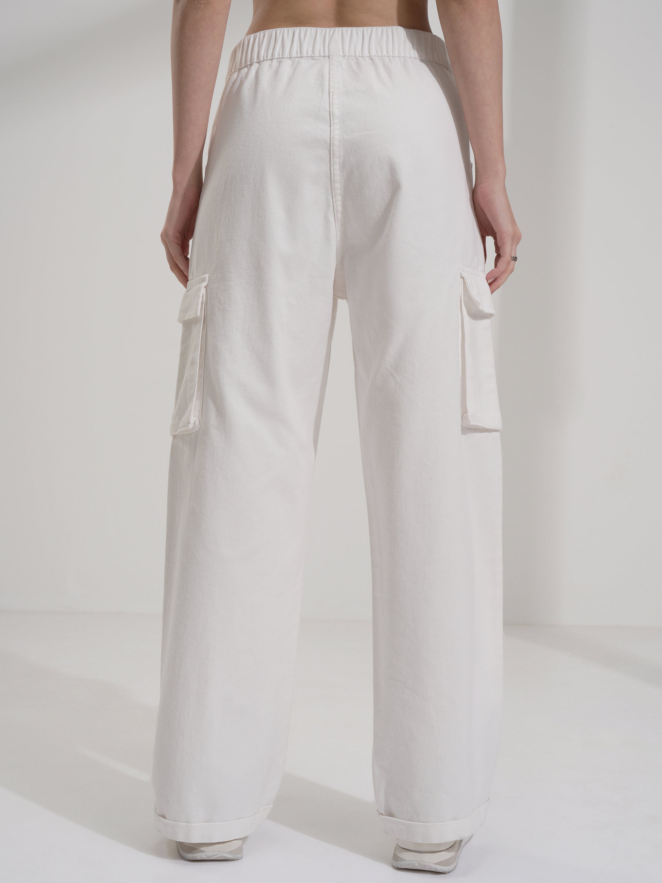 Tokyo Talkies Women White Solid Straight Fit Cargos - White - Image 3