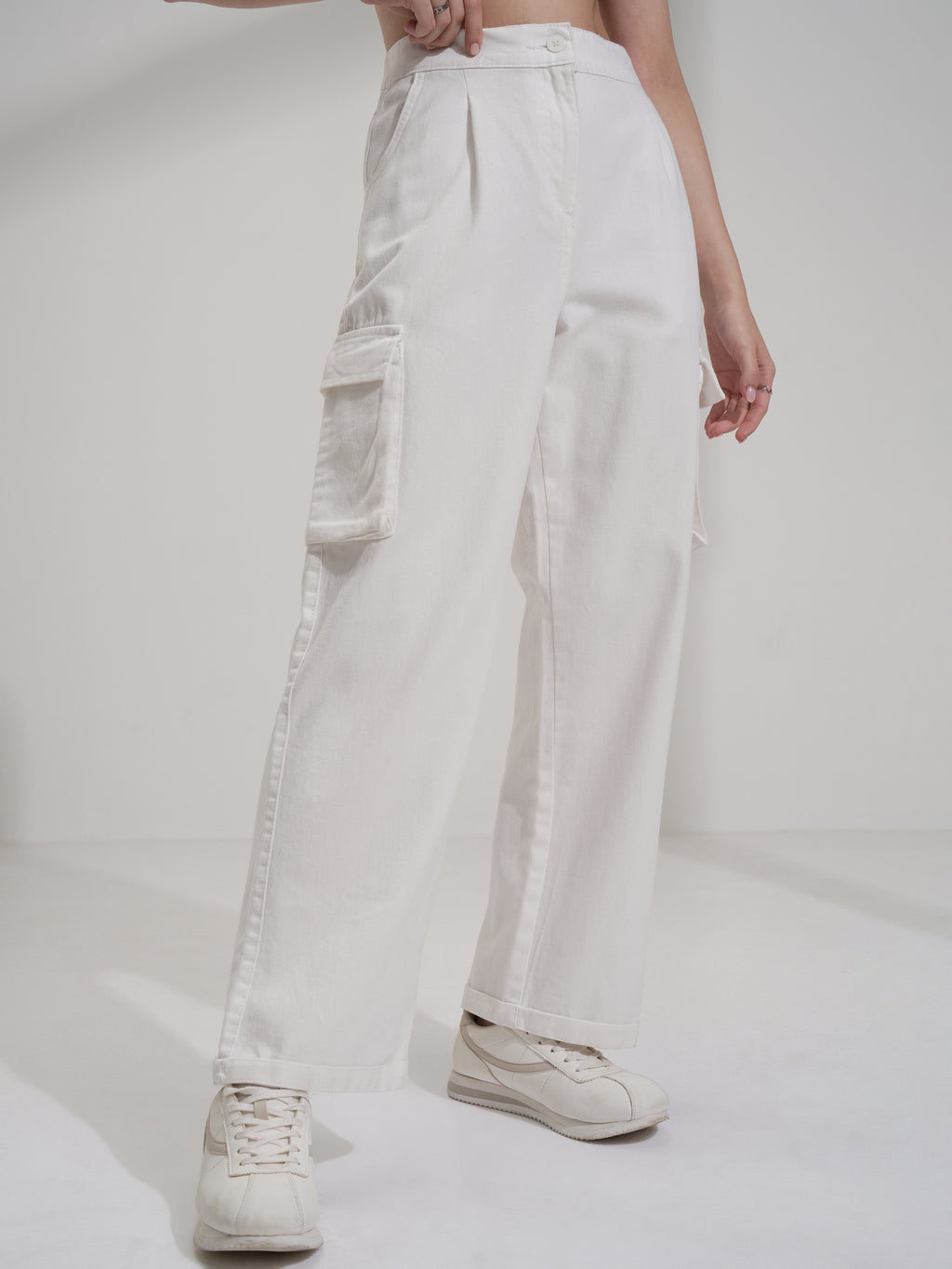Tokyo Talkies Women White Solid Straight Fit Cargos - White - Image 6