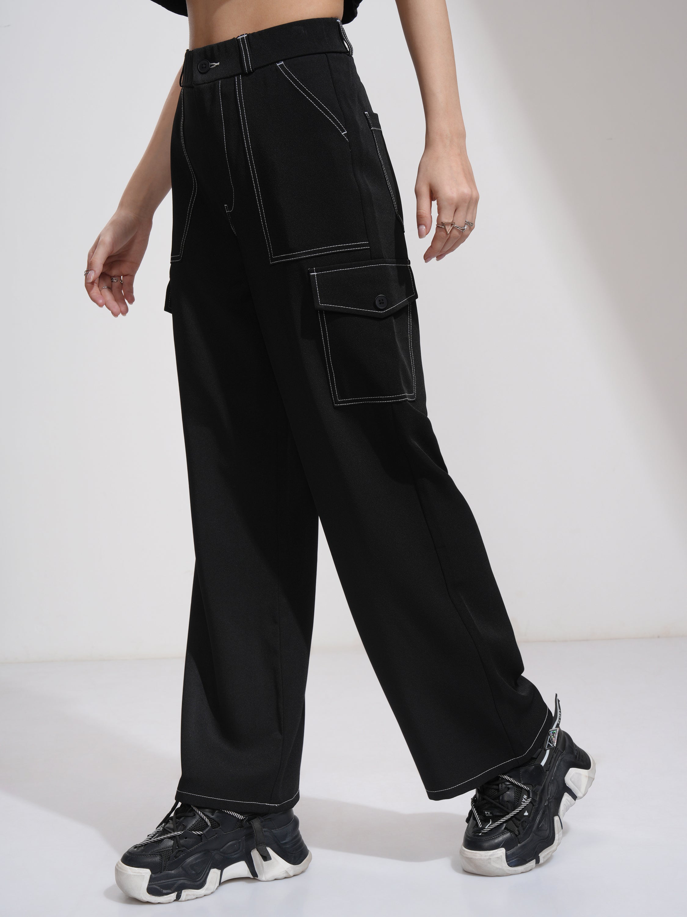 Tokyo Talkies Women Black Solid Straight Fit Cargos - Black - Image 4