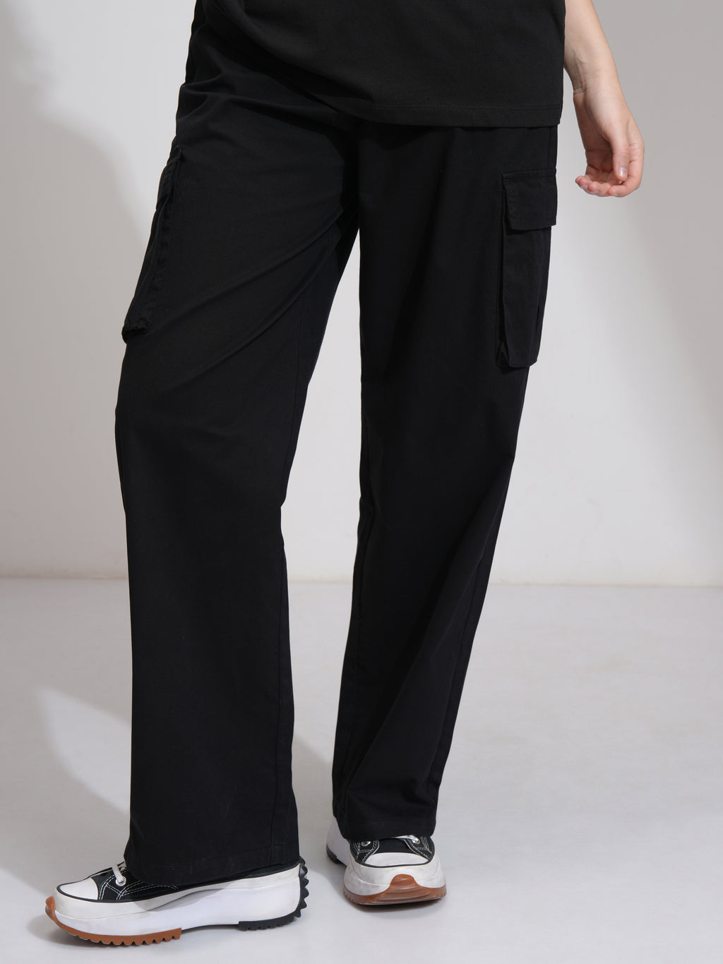 Tokyo Talkies Women Black Solid Straight Fit Cargos - Black - Image 1