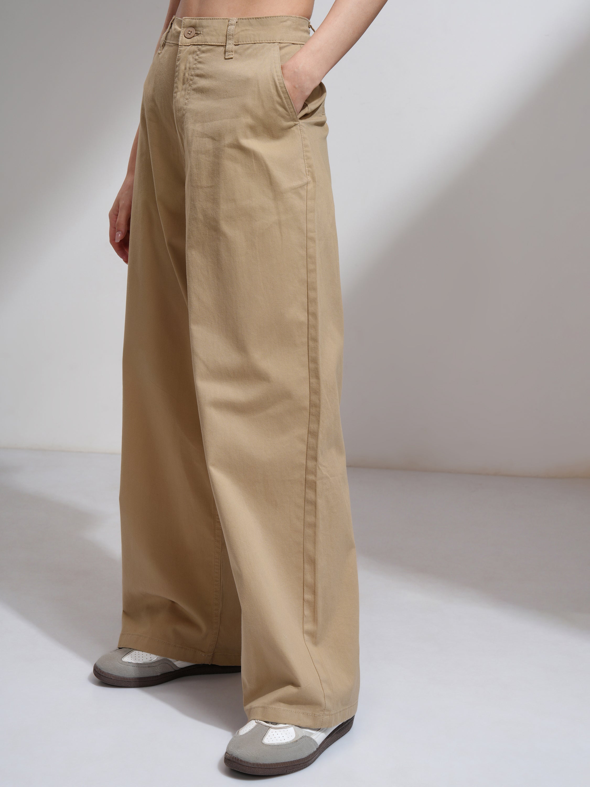 Tokyo Talkies Women Brown Solid Regular Fit Casual Trouser - Brown - Image 4