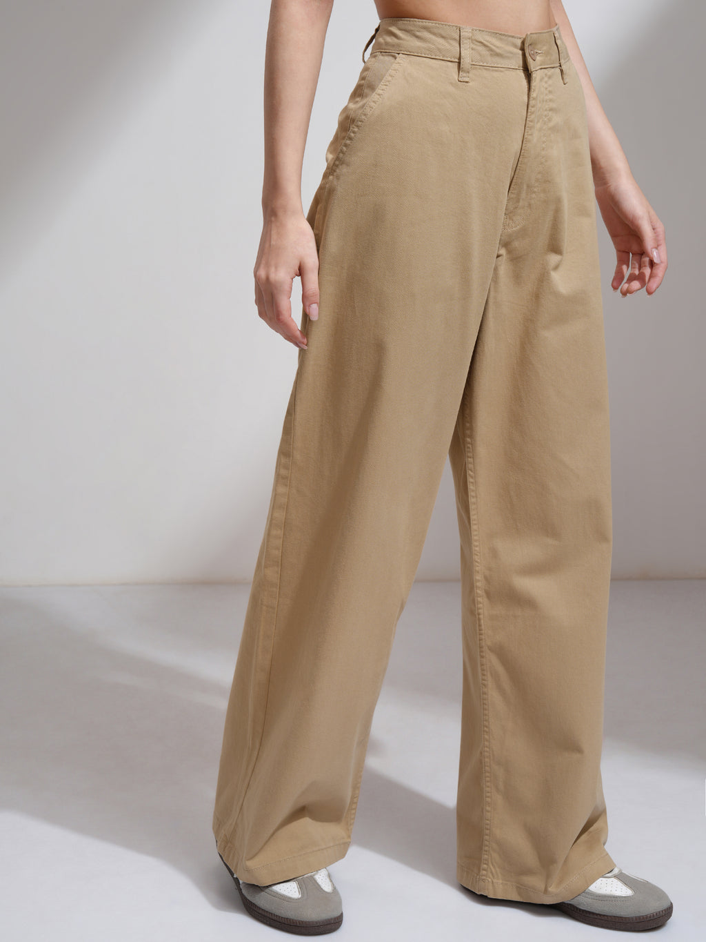 Tokyo Talkies Women Brown Solid Regular Fit Casual Trouser - Brown - Image 6
