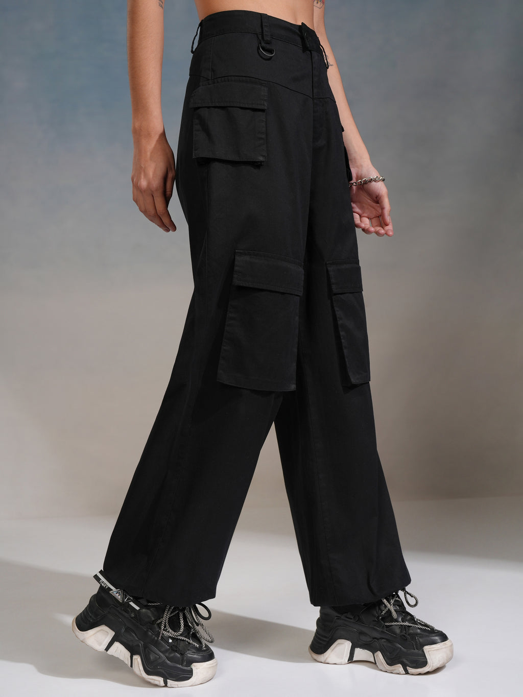 Tokyo Talkies Women Black Solid Flared Casual Trouser - Black - Image 6