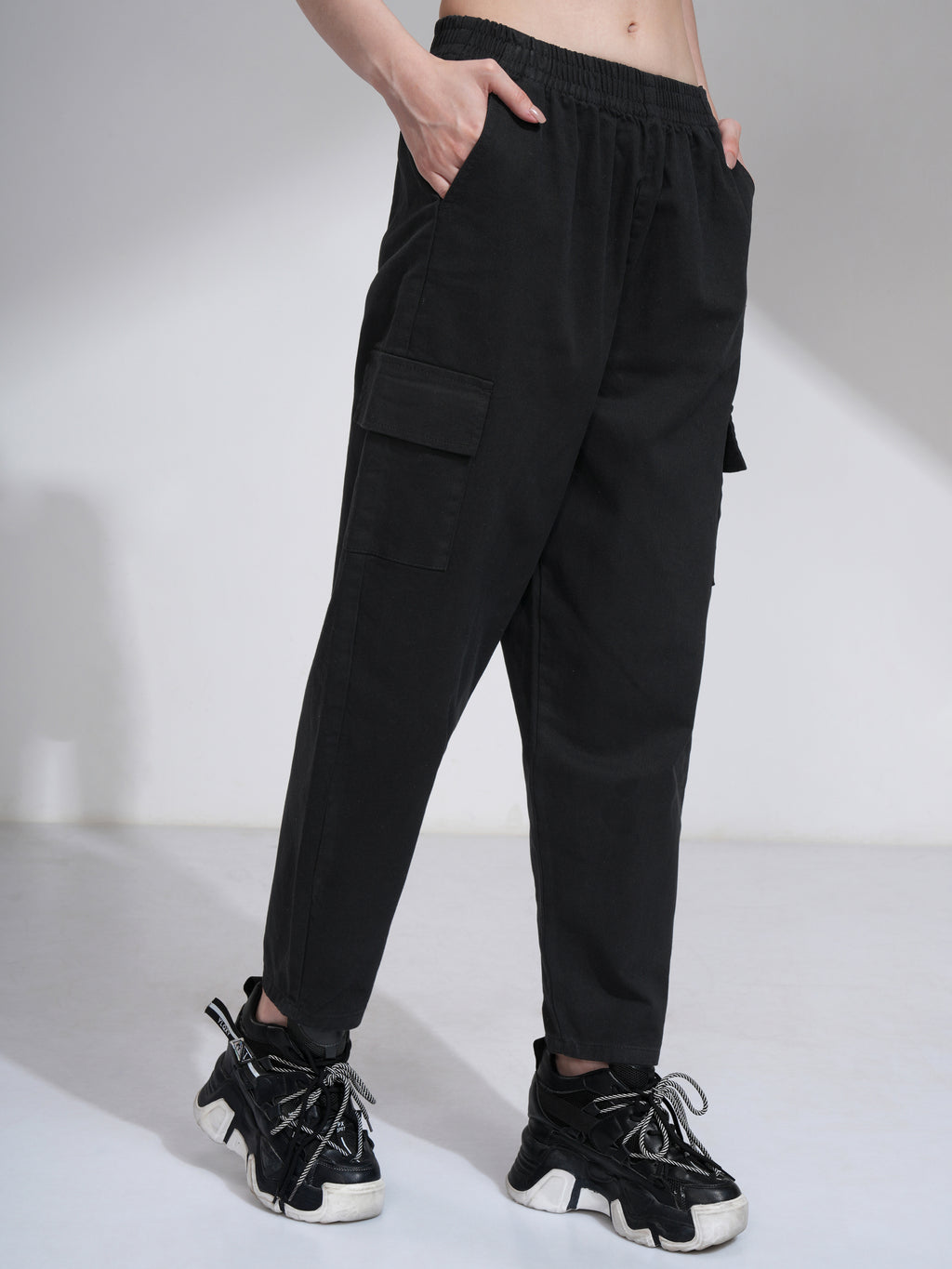 Tokyo Talkies Women Black Solid Mom Fit Cargos - Black - Image 6