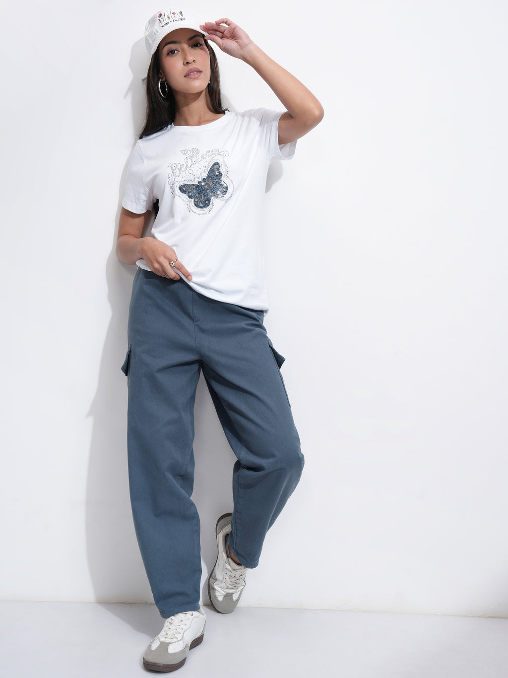 Tokyo Talkies Women Blue Solid Mom Fit Cargos - Blue - Image 2