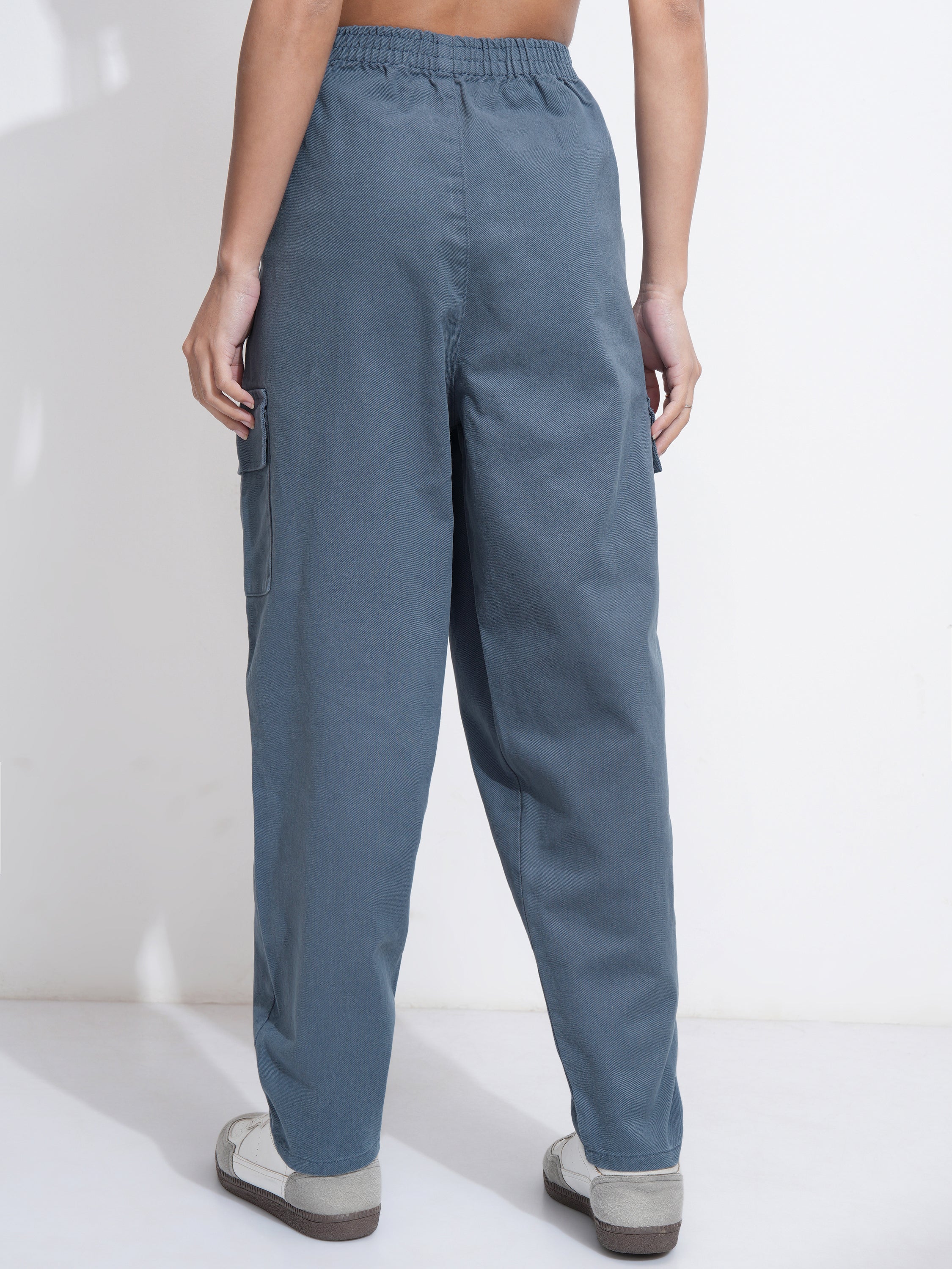 Tokyo Talkies Women Blue Solid Mom Fit Cargos - Blue - Image 3