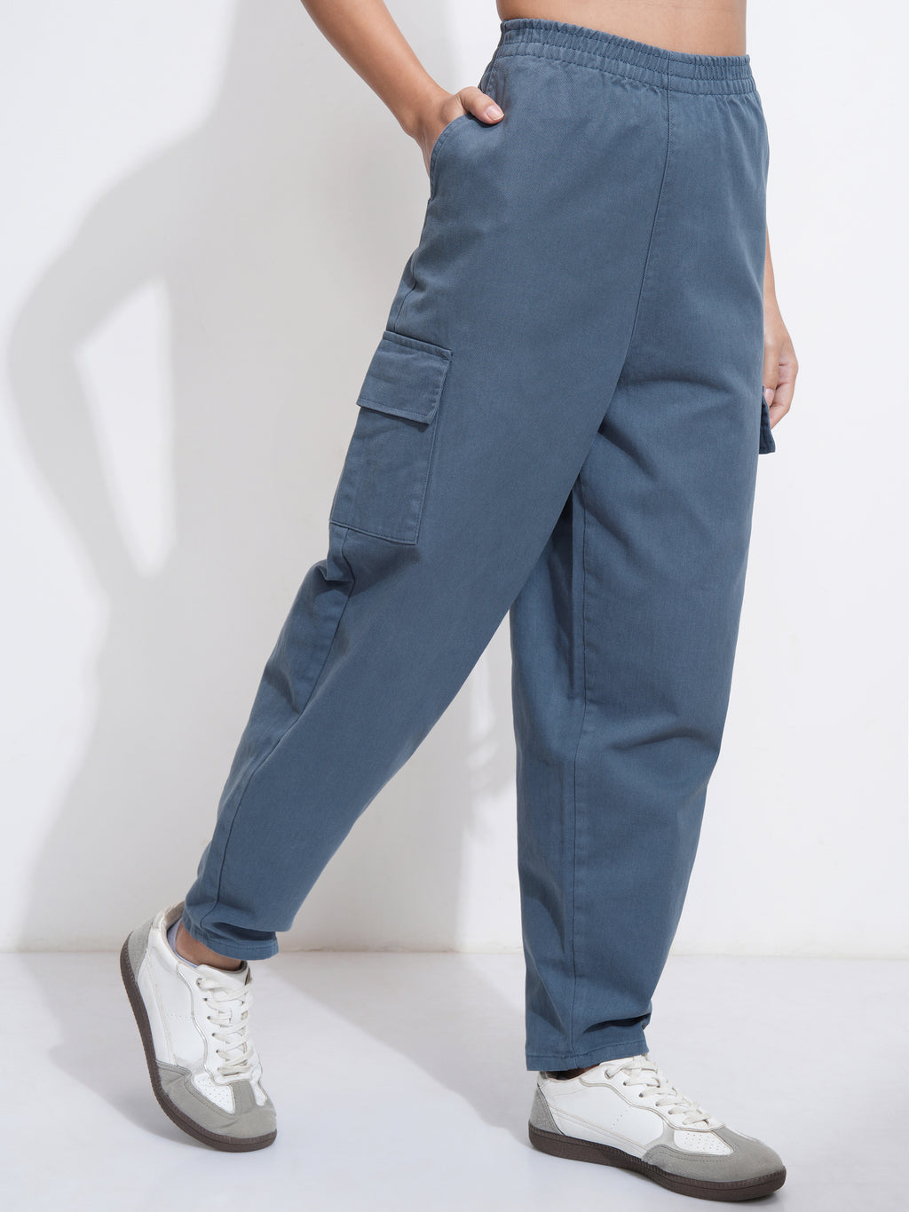 Tokyo Talkies Women Blue Solid Mom Fit Cargos - Blue - Image 6