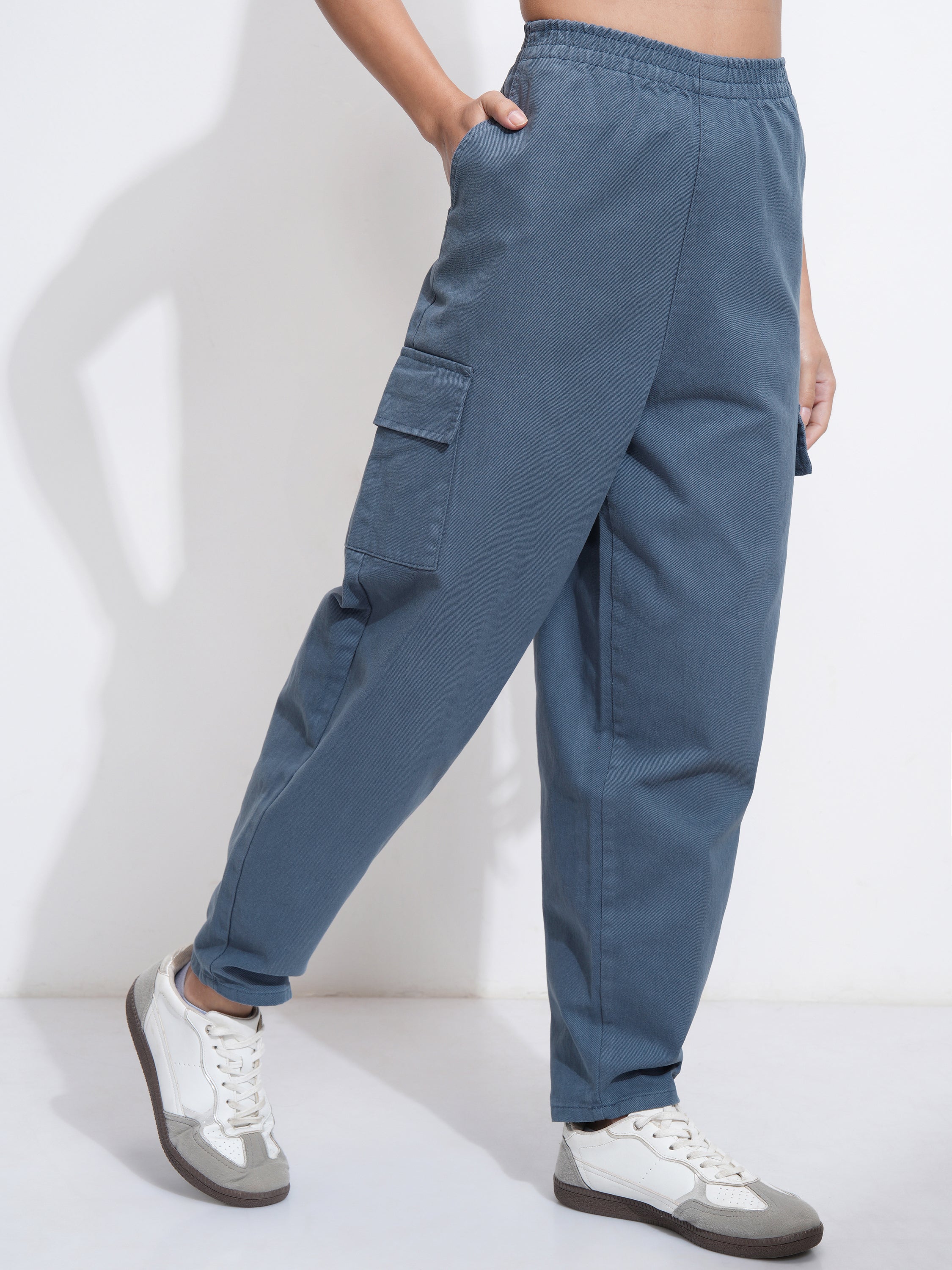 Tokyo Talkies Women Blue Solid Mom Fit Cargos - Blue - Image 6