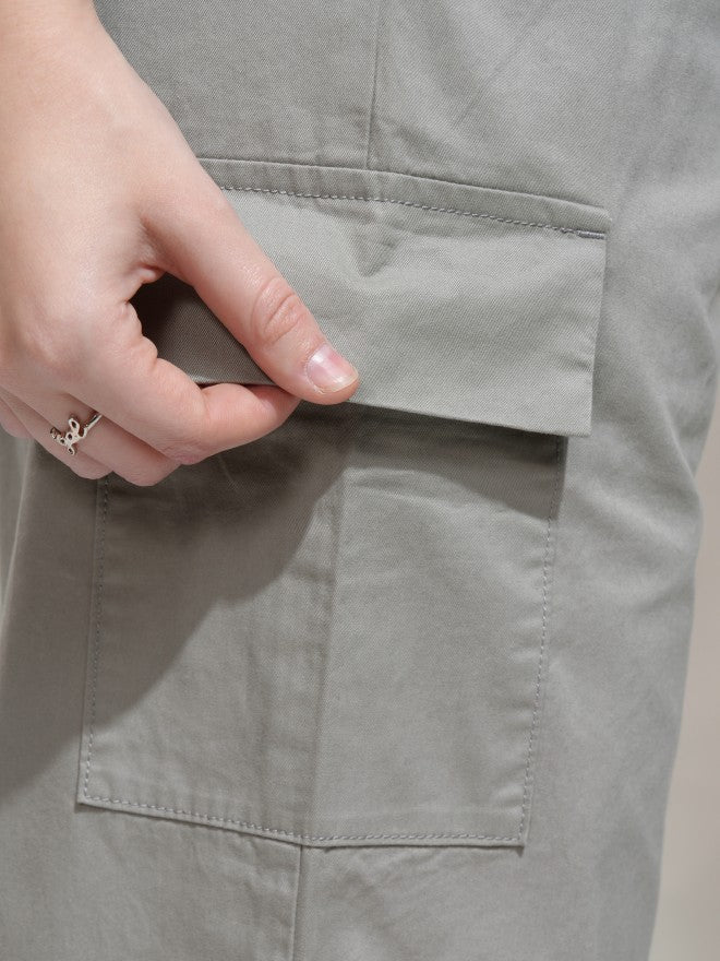 Tokyo Talkies Women Grey Solid Straight Fit Cargos - Grey - Image 7