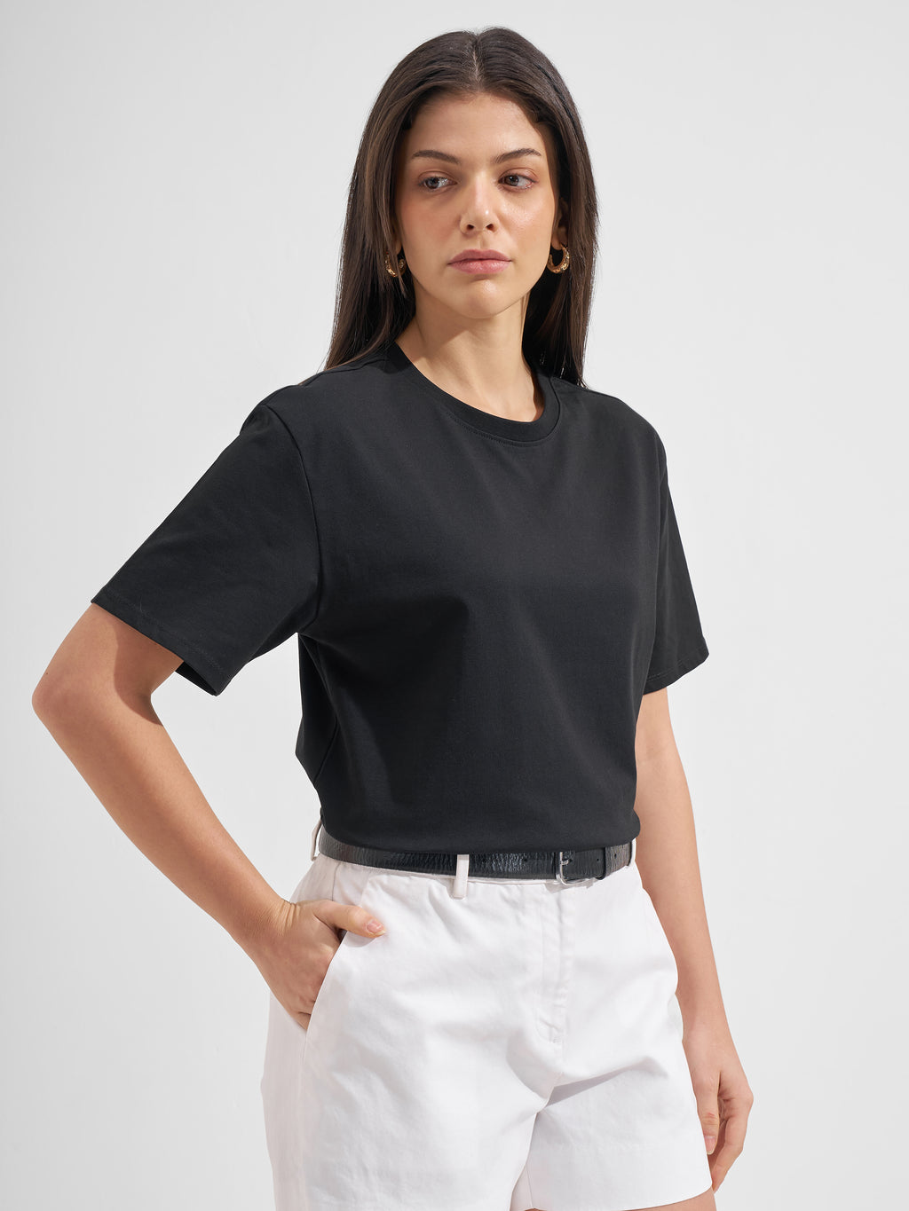 Tokyo Talkies Women Black Solid Round Neck T-Shirt