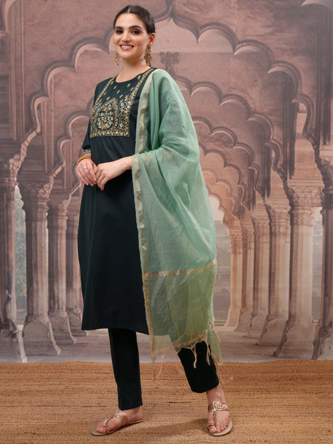 Vishudh Women Green Embroidered Kurta With Trouser And Dupatta - Green - Image 4