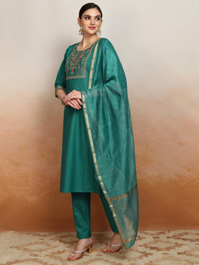 Vishudh Women Green Embroidered Kurta With Trouser And Dupatta - Green - Image 4