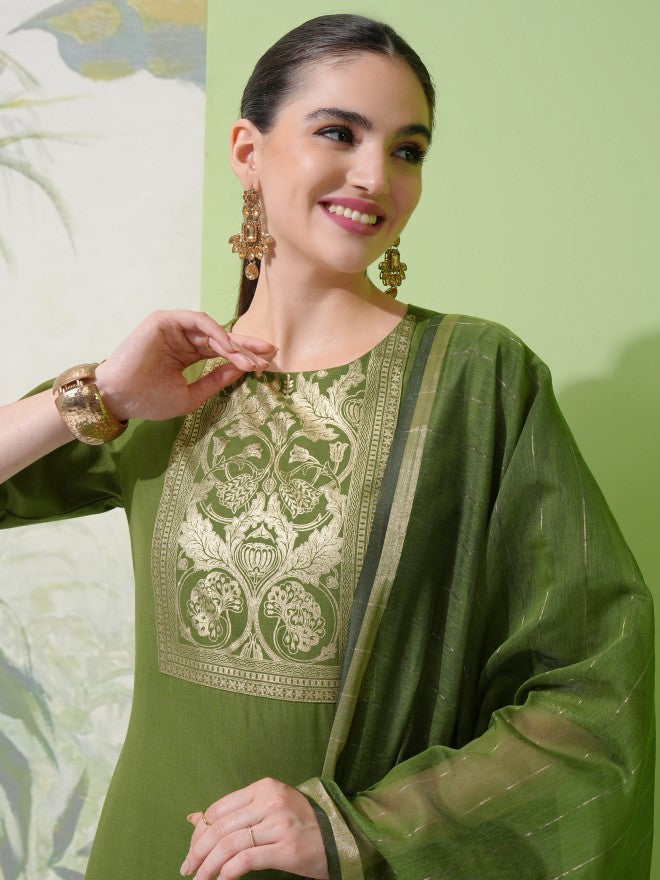 Vishudh Women Green Printed Kurta With Trouser And Dupatta - Green - Image 8