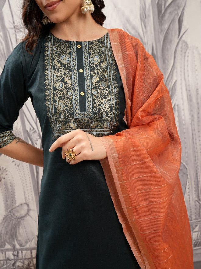 Vishudh Women Green Printed Kurta With Trouser And Dupatta - Green - Image 5