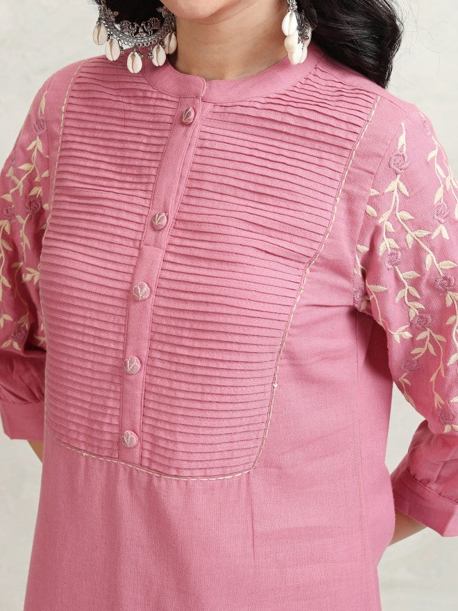 Vishudh Women Pink Embroidered Kurta With Trousers - Pink - Image 5