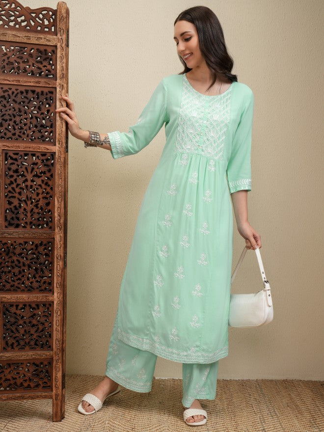 Vishudh Women Green Embroidered Kurta With Trousers And Dupatta - Green - Image 2