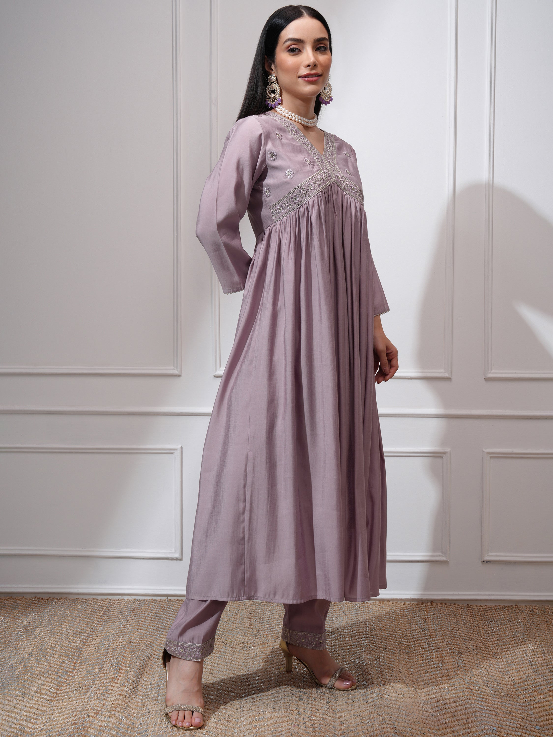 Vishudh Women Mauve Kurta With Palazzos And Dupatta - Mauve - Image 6