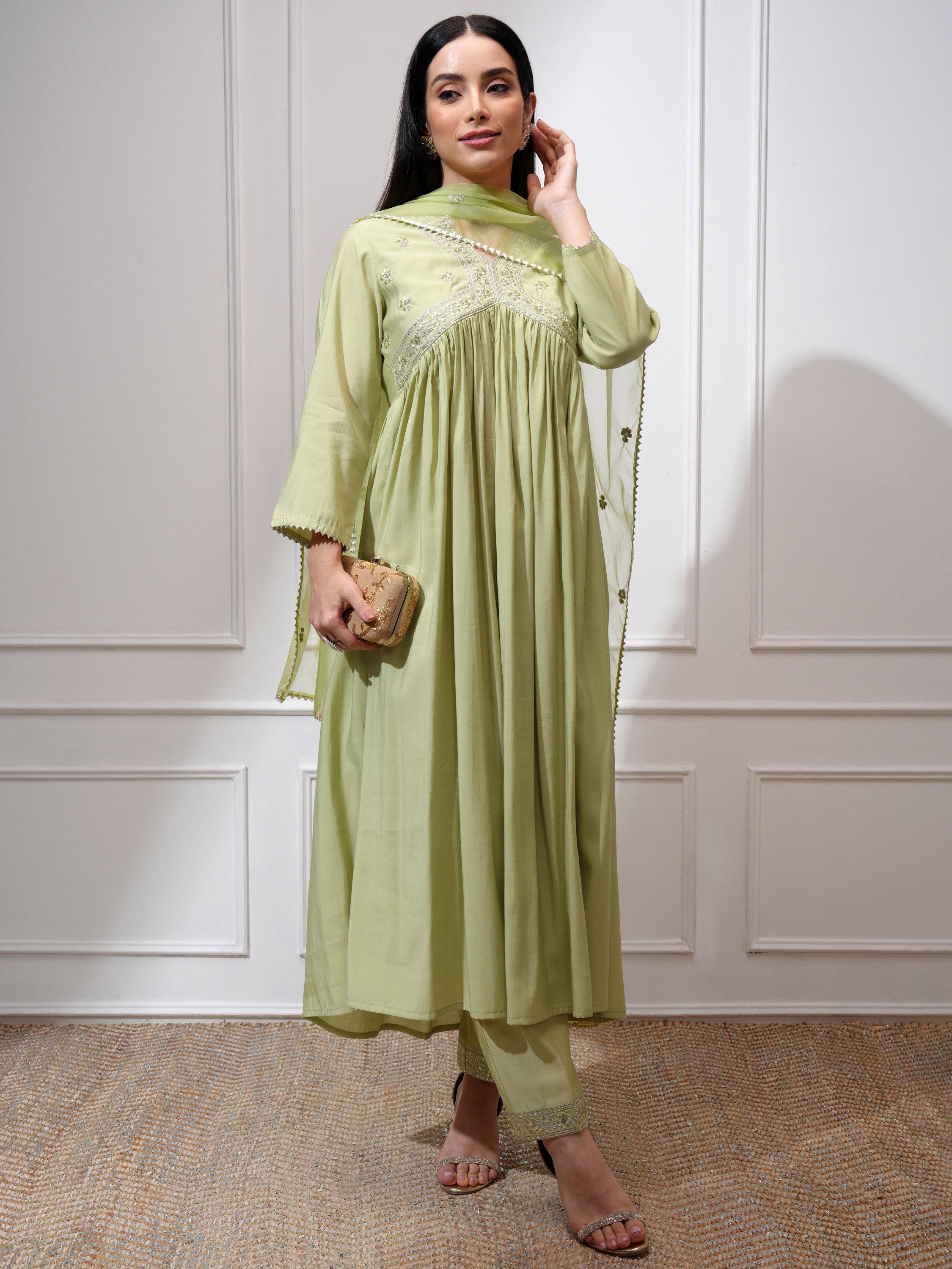 Vishudh Women Green Kurta With Palazzos And Dupatta - Green - Image 2