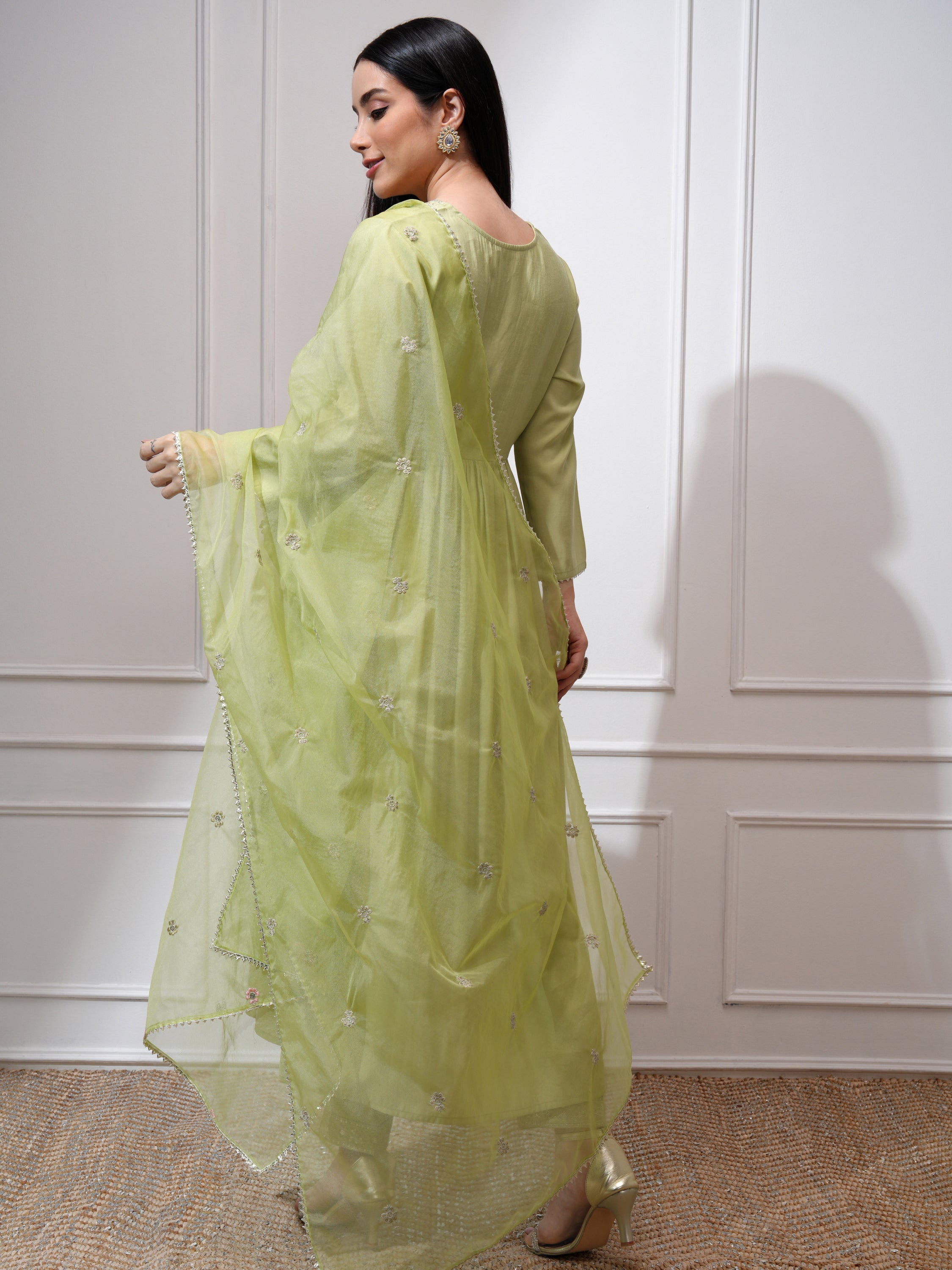 Vishudh Women Green Kurta With Palazzos And Dupatta - Green - Image 3